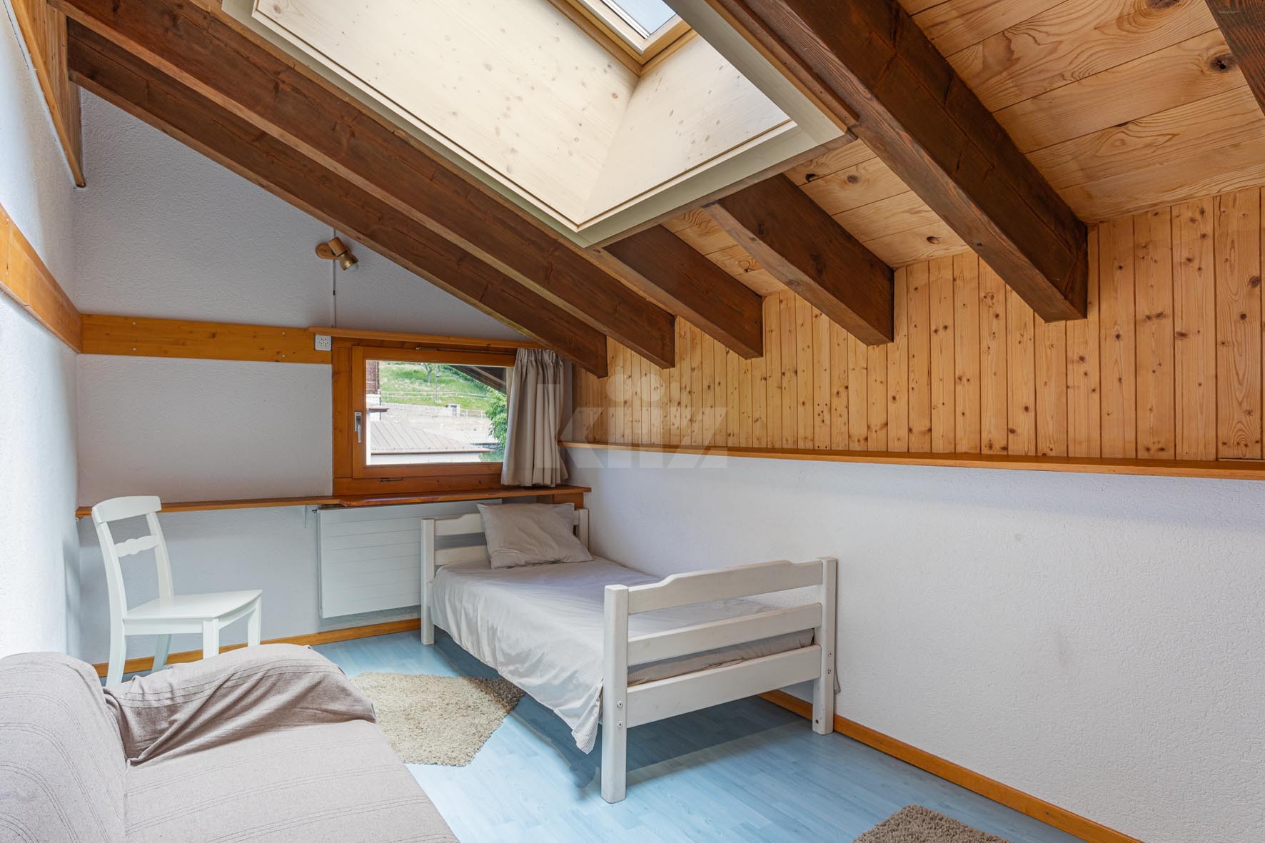 Duplex traversant avec balcon et vue panoramique - 9