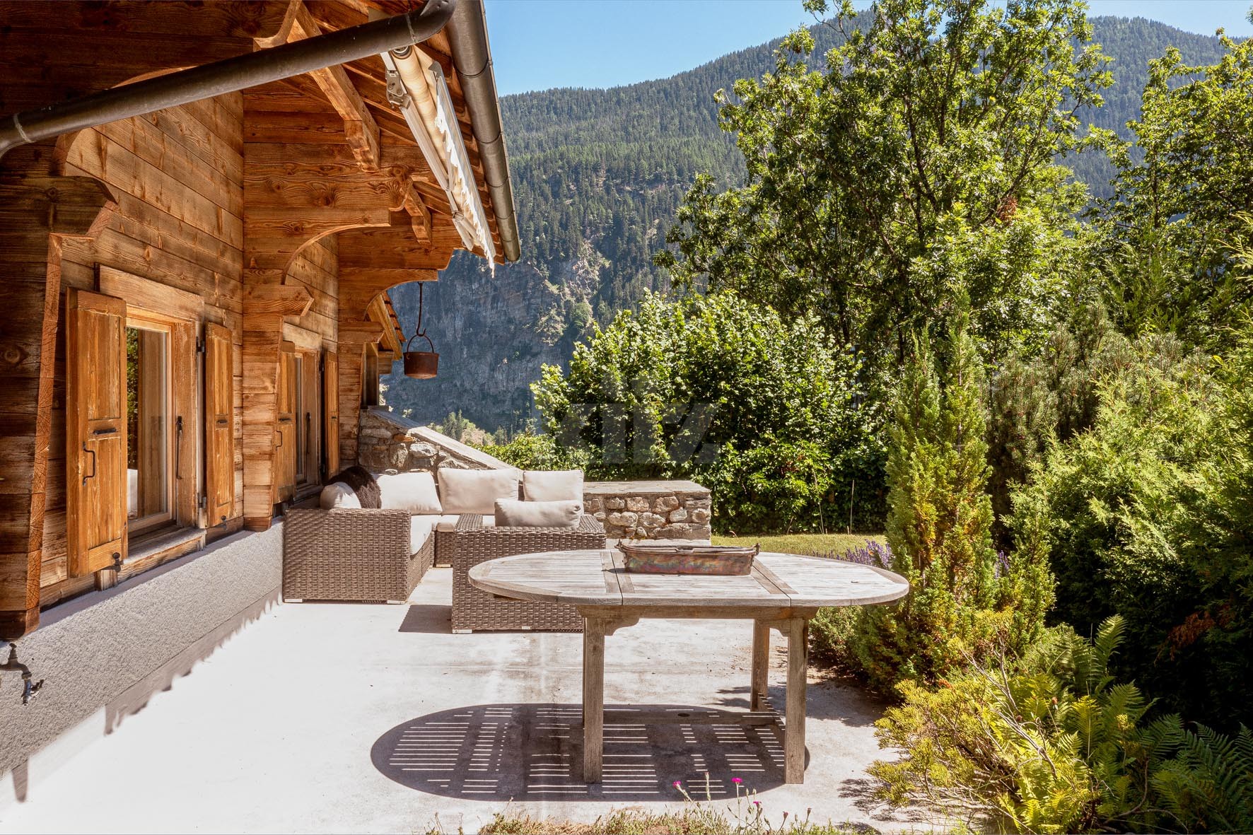 VENDU ! Magnifique chalet avec vue imprenable sur les Alpes - 11