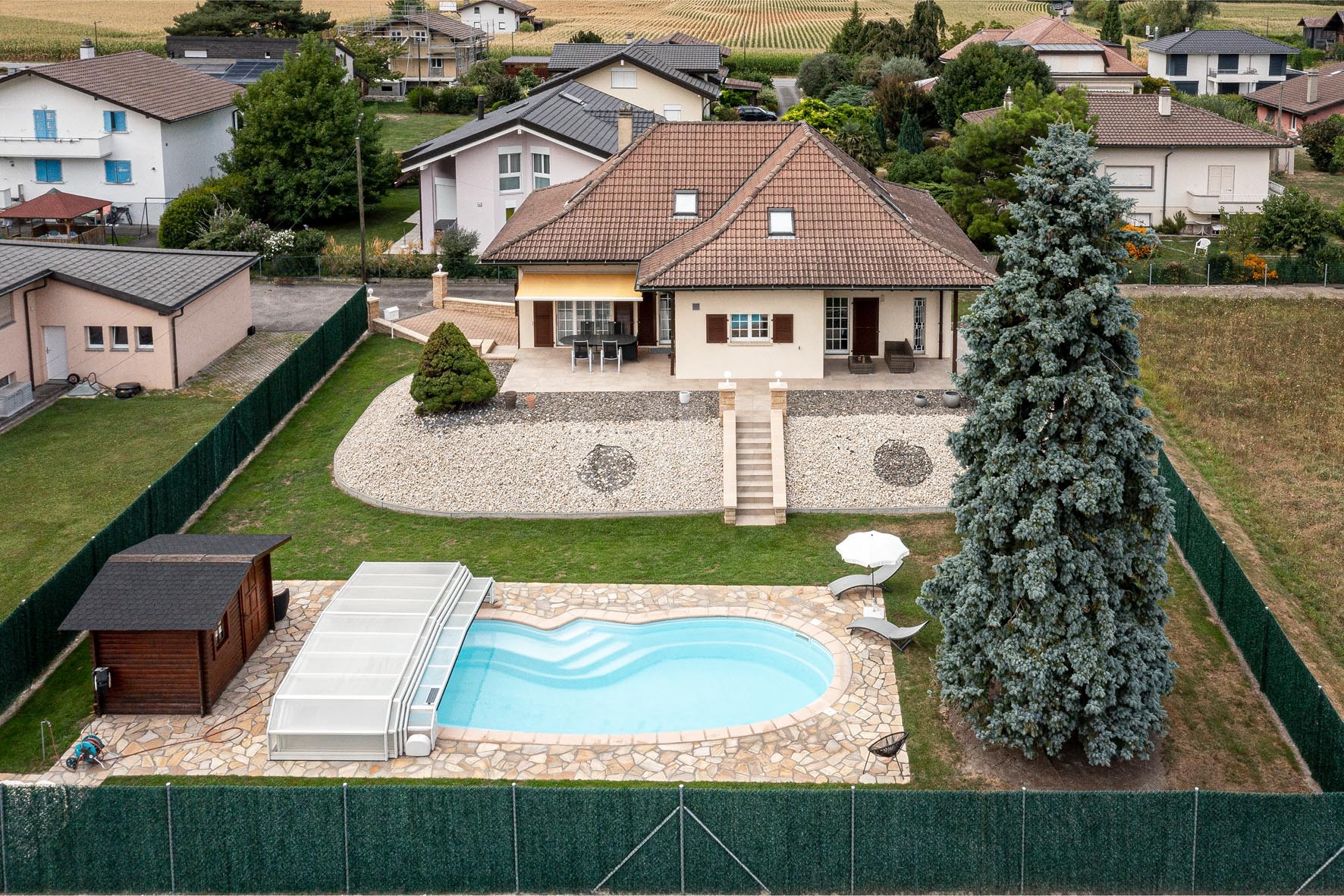 Belle villa individuelle avec piscine - 1