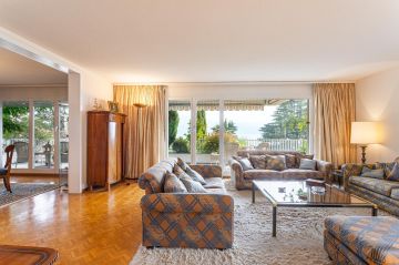 Bel appartement traversant avec vue sur le Lac