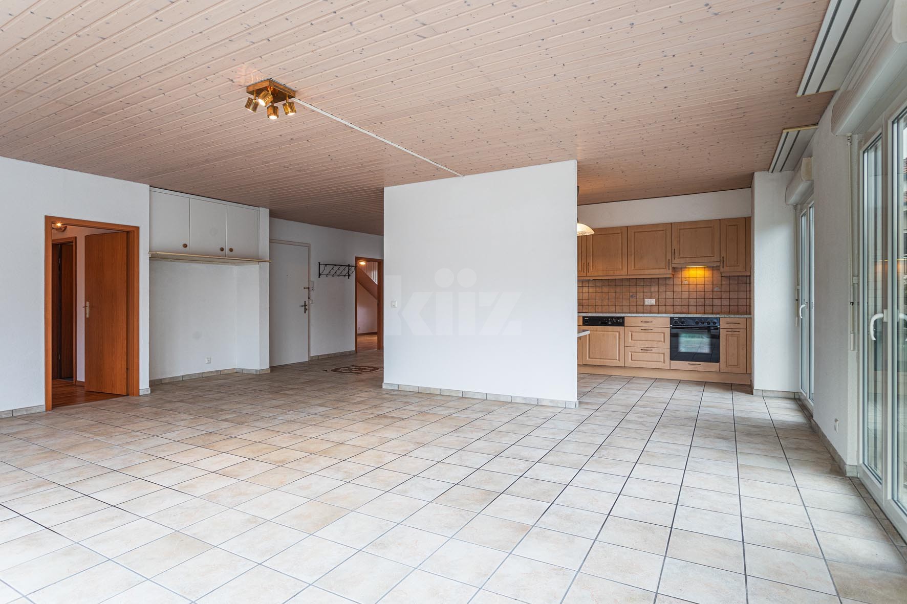 Bel appartement très spacieux avec balcon - 5