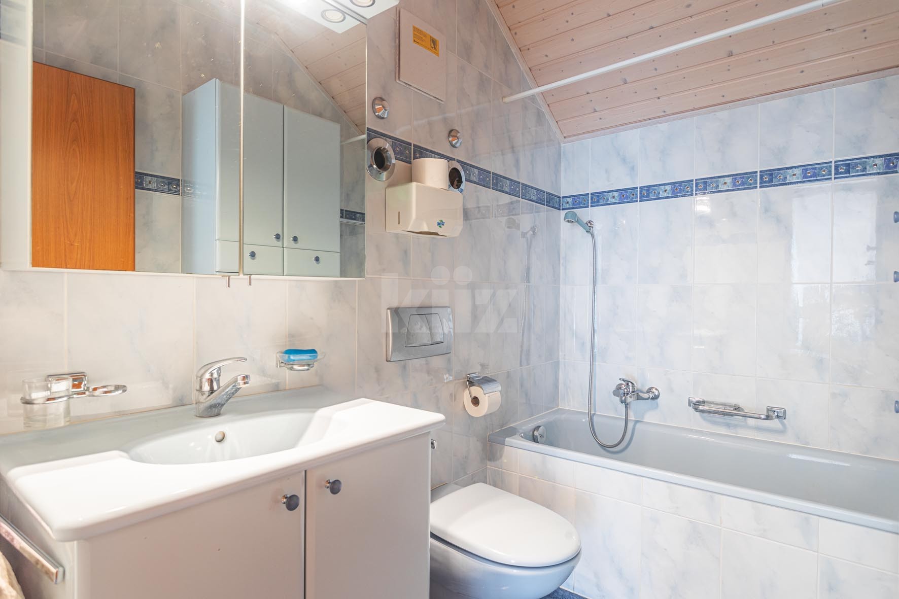 Bel appartement très spacieux avec balcon - 9