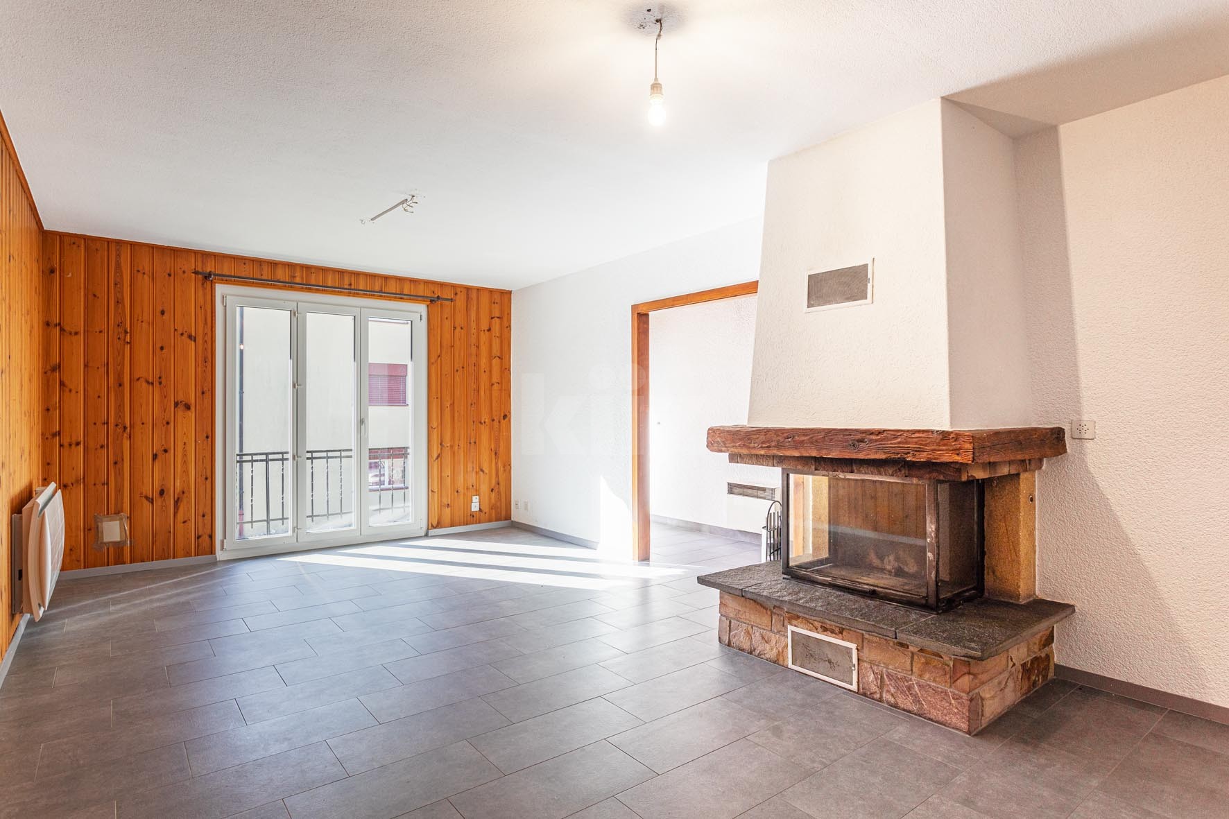Charmante maison de 2 appartements et un local commercial - 3