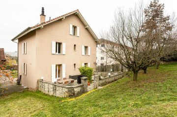 Belle maison familiale avec grand jardin