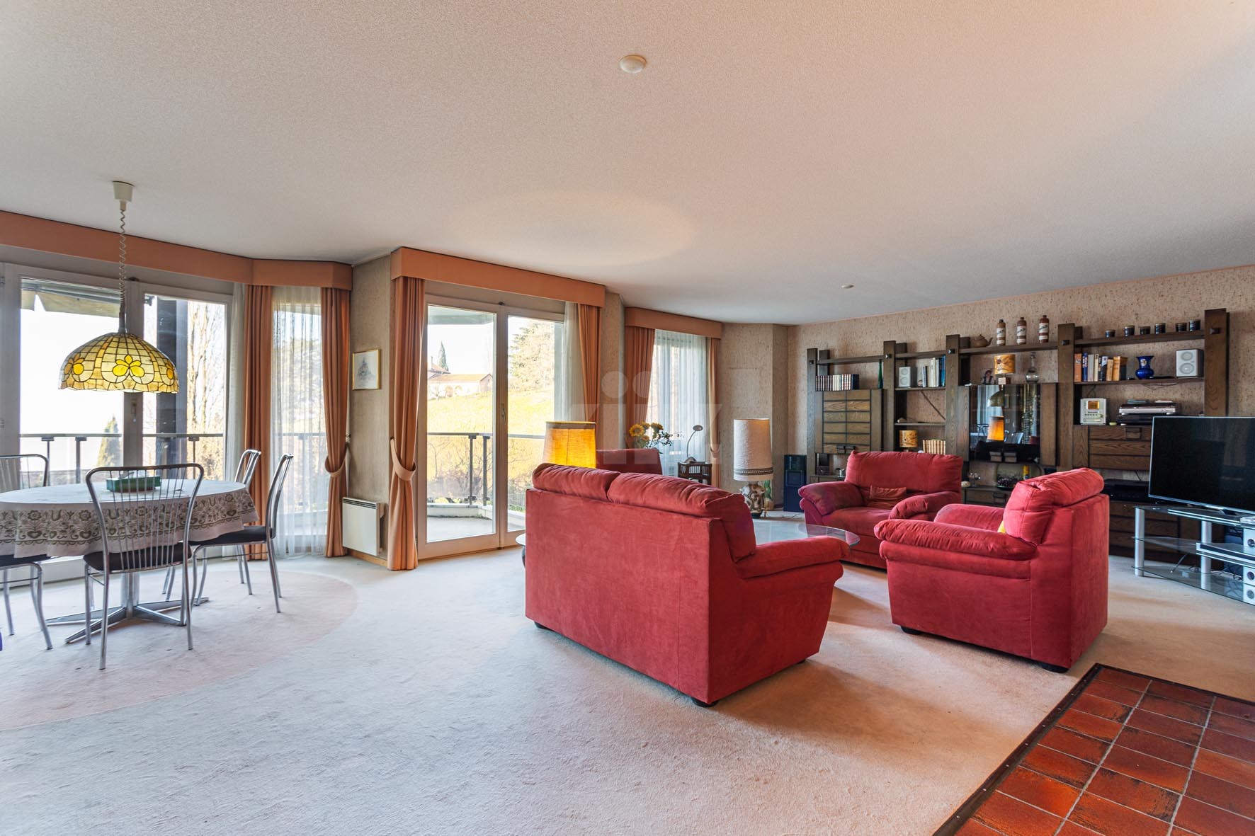Charmant appartement traversant avec vue sur le Lac - 2