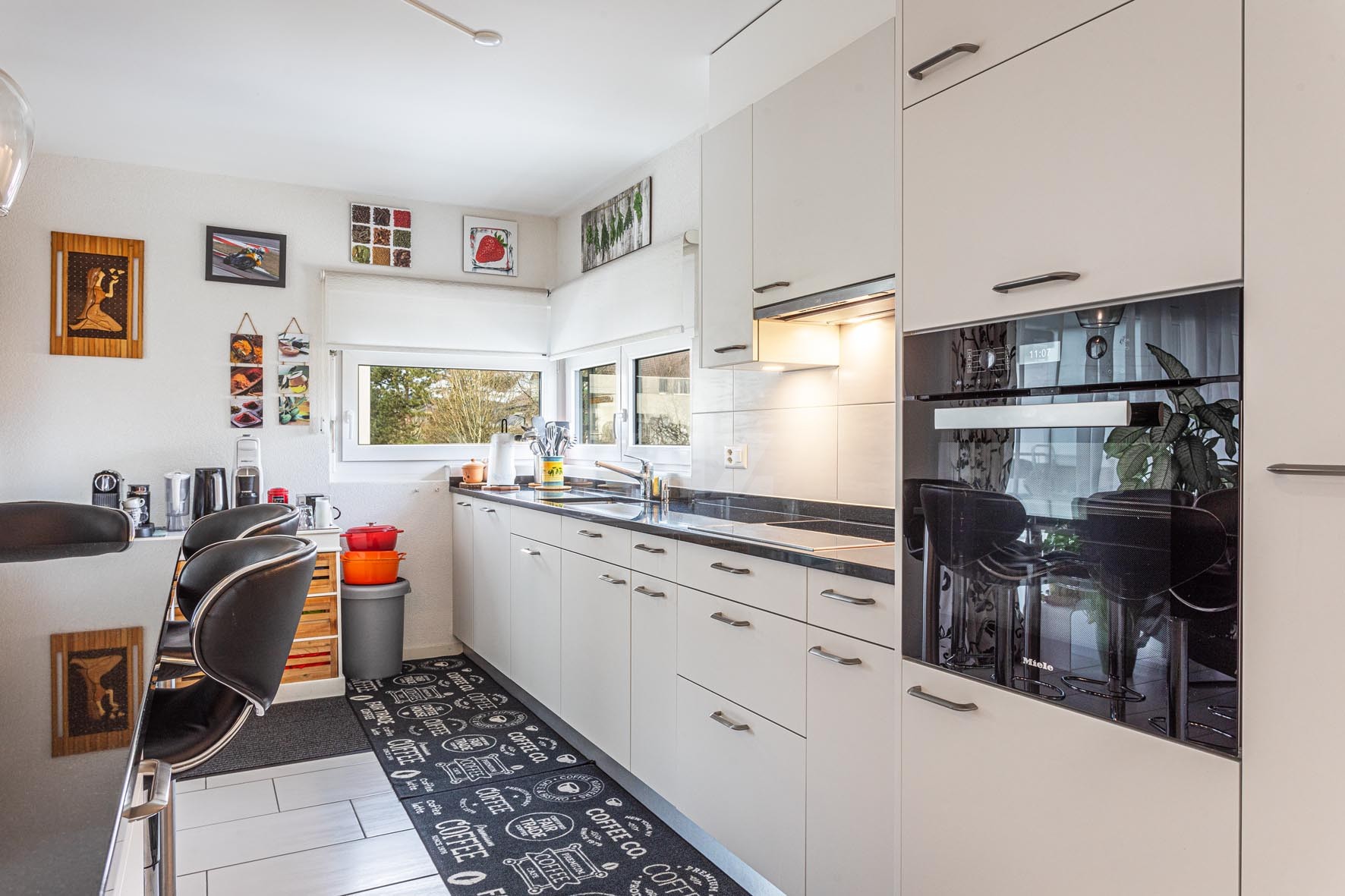 Bel appartement traversant avec deux grands balcons - 3
