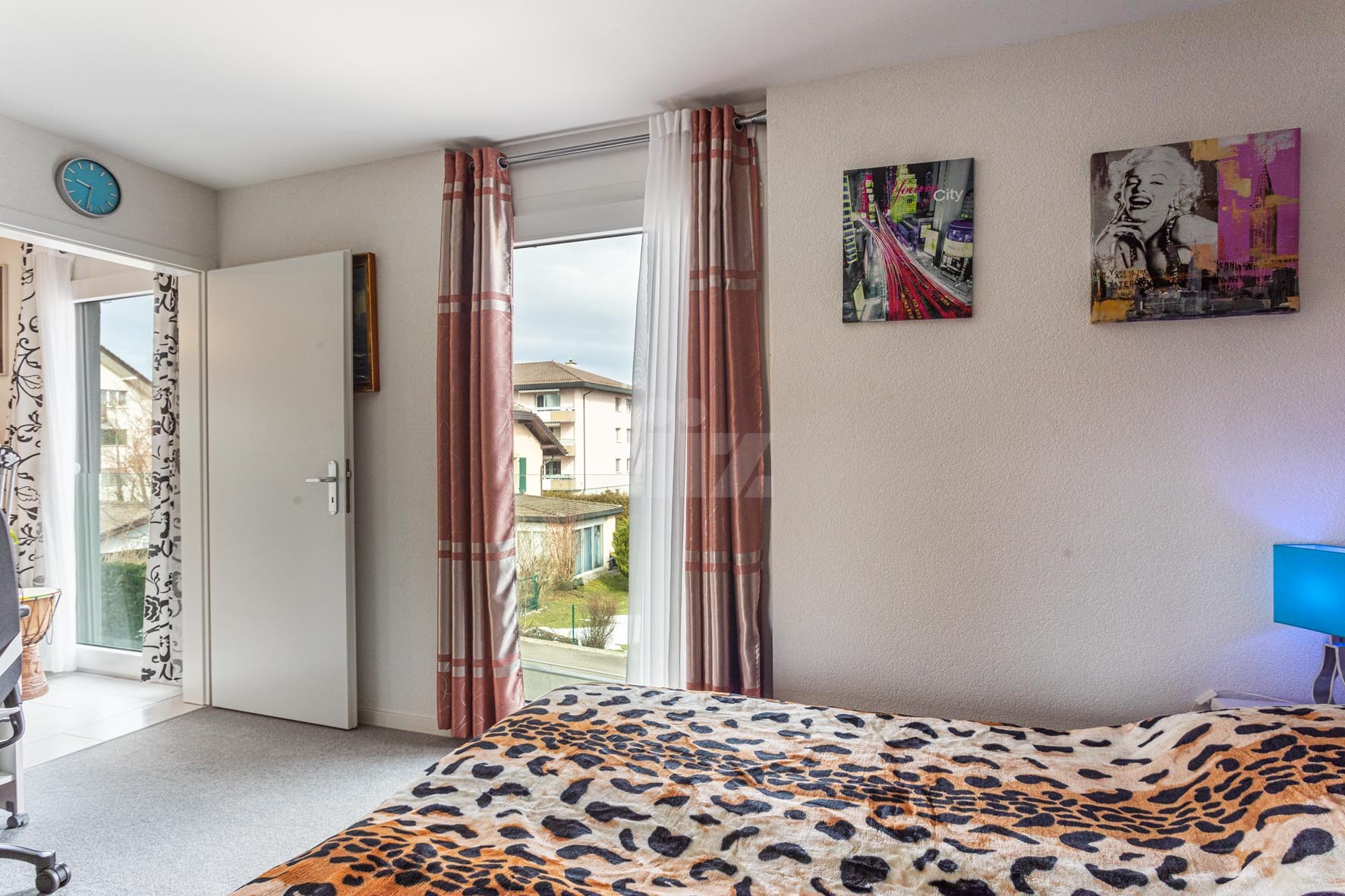 Bel appartement traversant avec deux grands balcons - 4