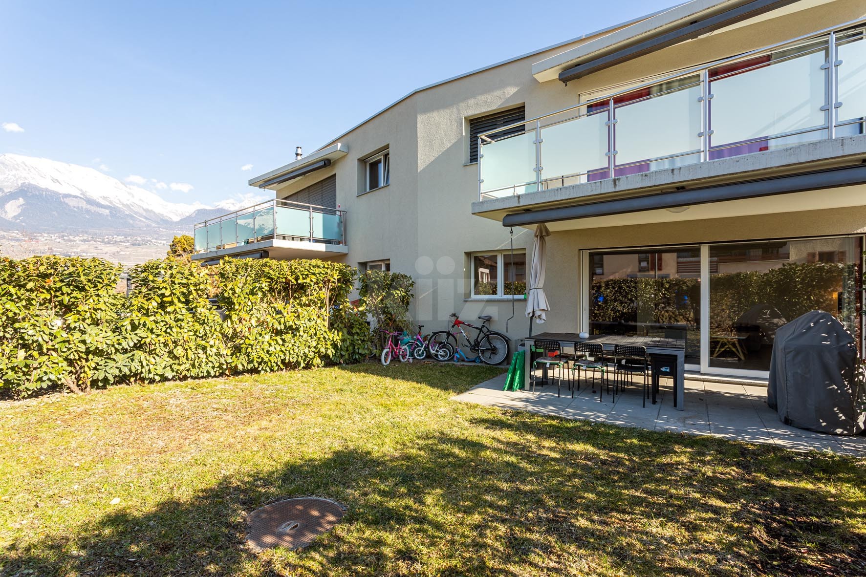 VENDU ! Bel appartement moderne avec terrasse et jardin - 1