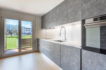 Bel appartement traversant avec balcons