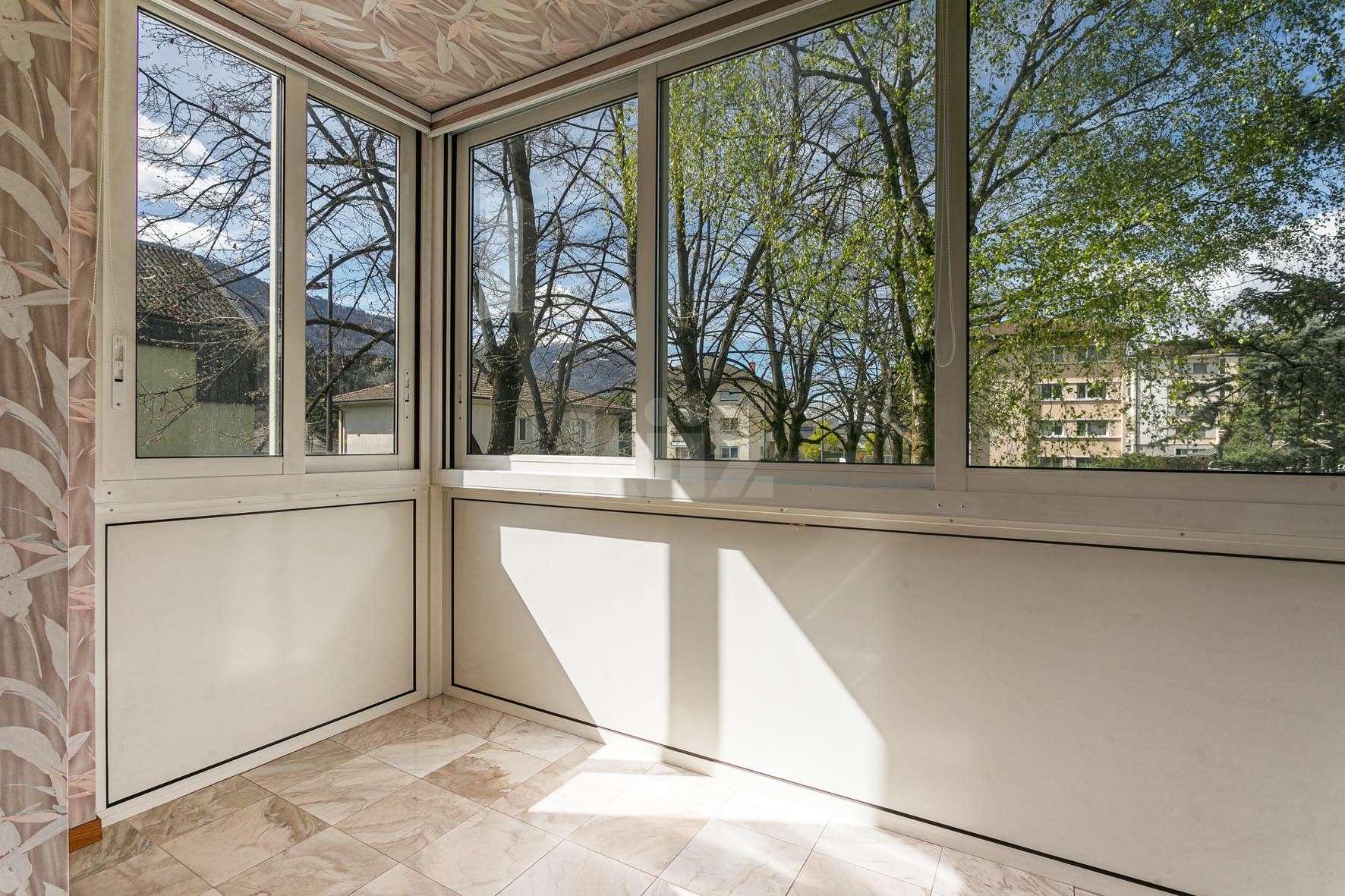 VENDU ! Charmant appartement avec balcon et loggia - 10