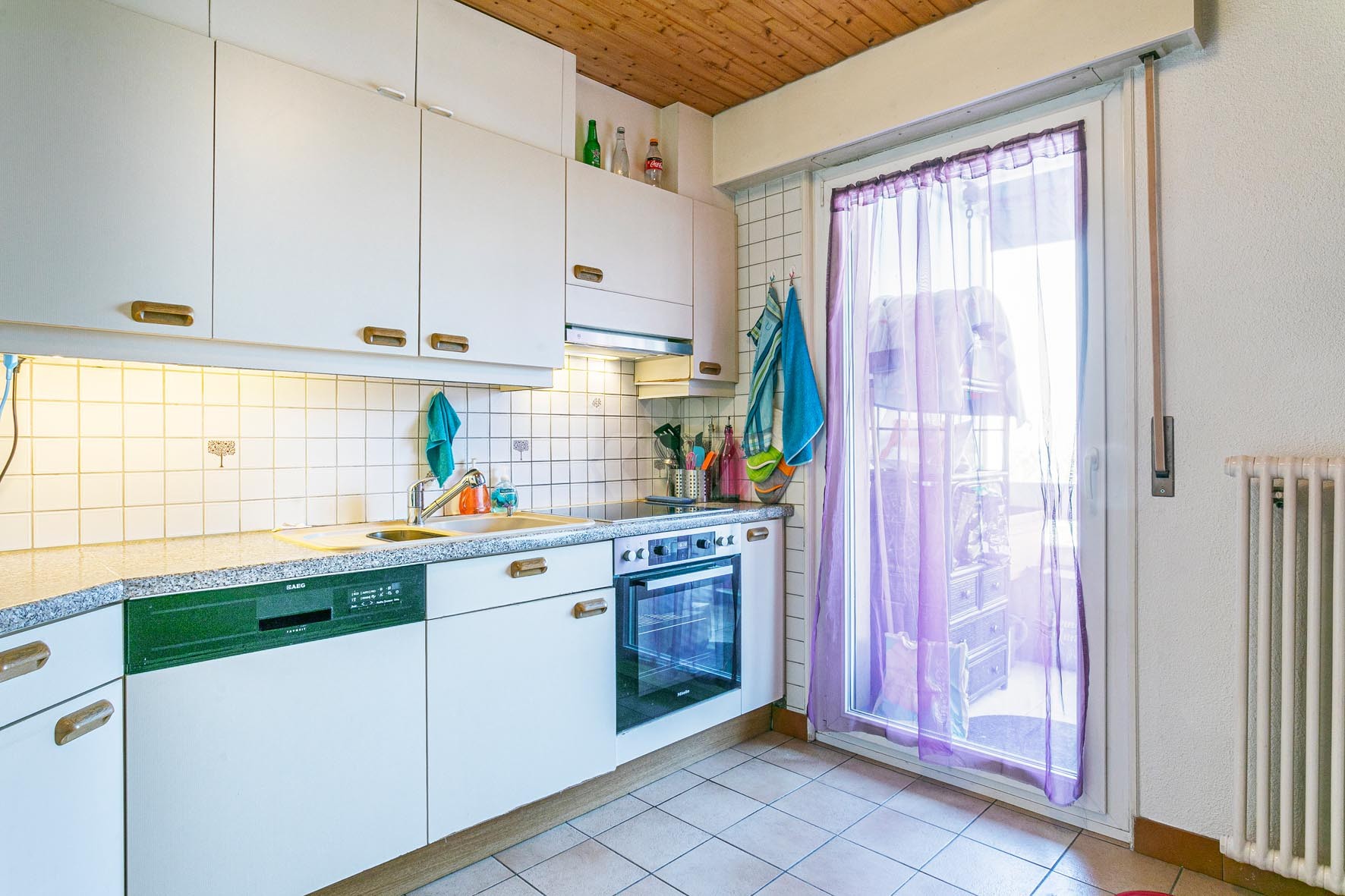 Bel appartement avec vue sur le Lac, piscine et sauna - 2