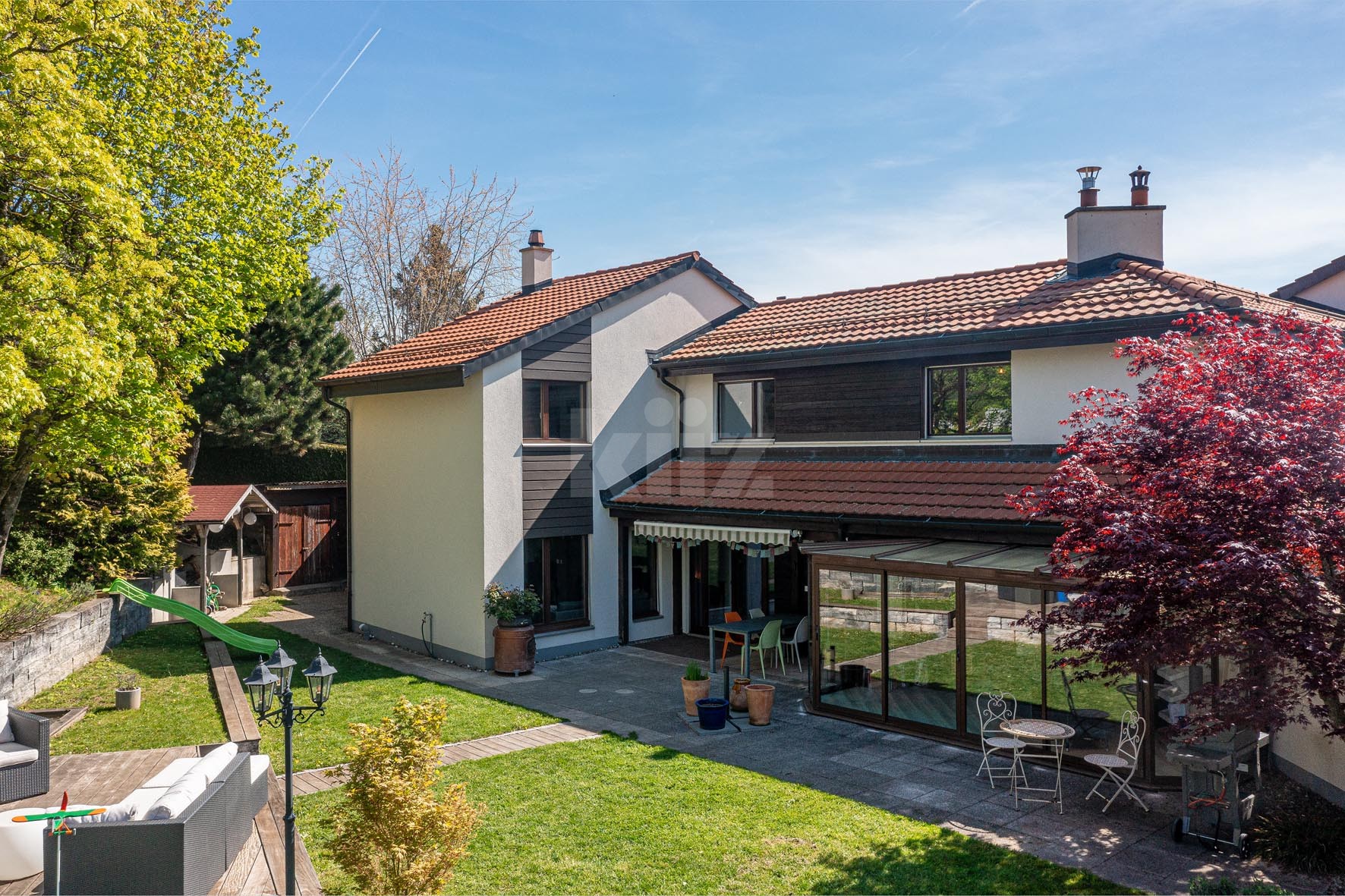 Belle villa avec terrasses et grand jardin - 1