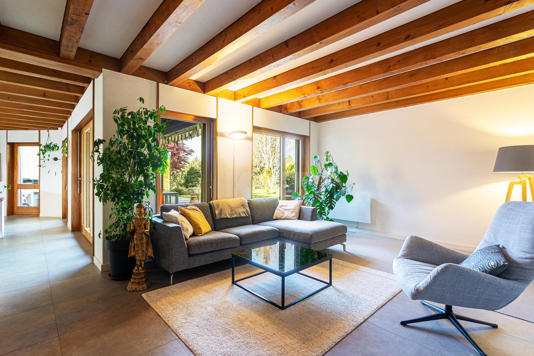 Belle villa avec terrasses et grand jardin - 2