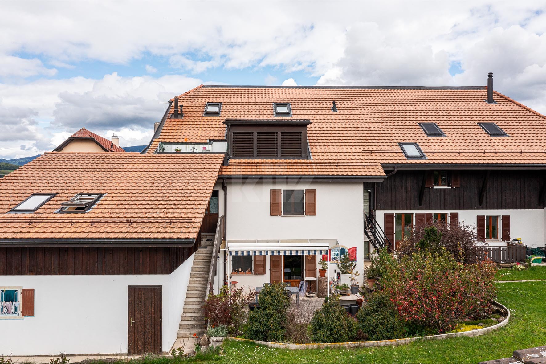 Charmant duplex avec terrasse et jardin - 1