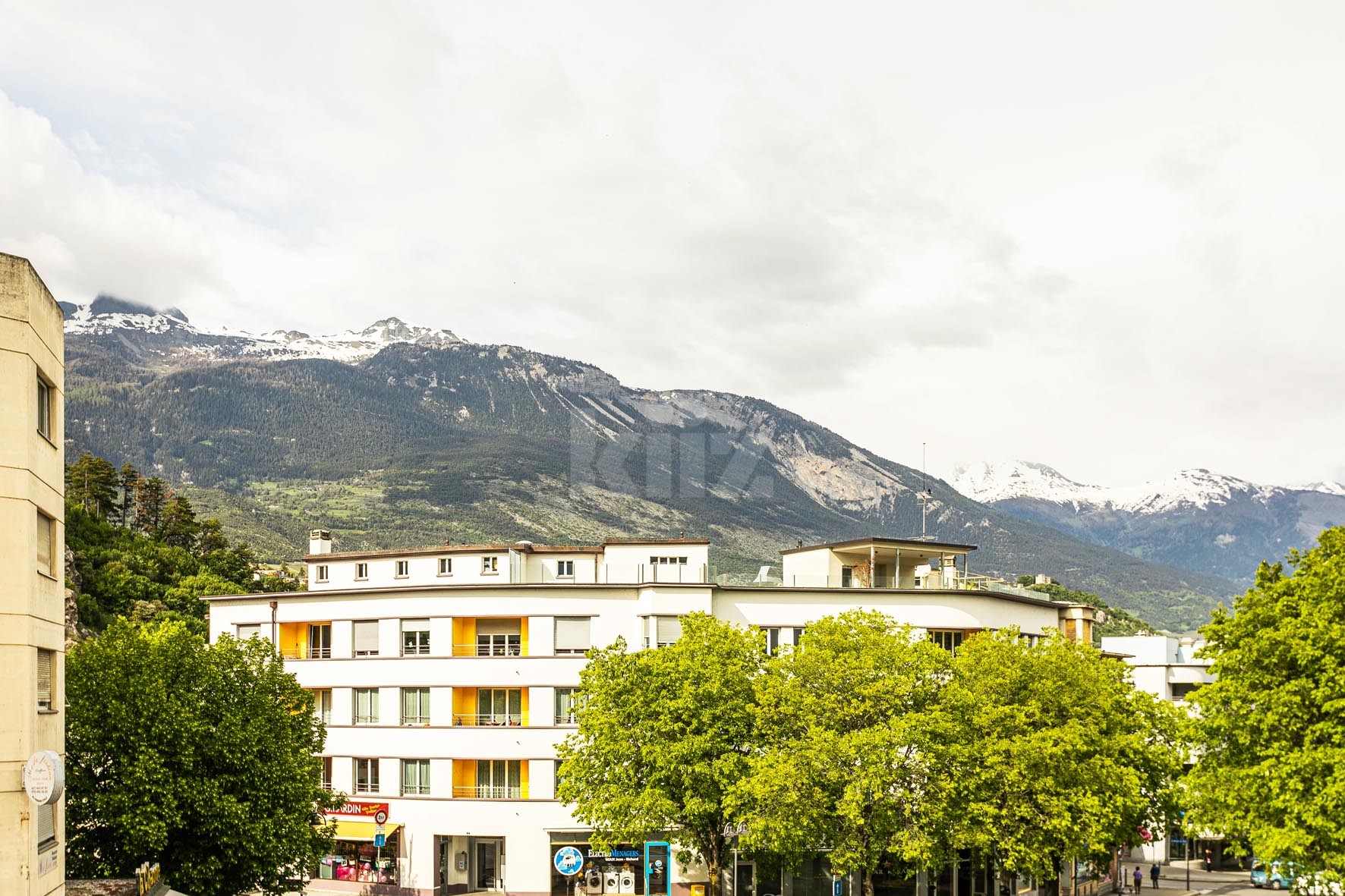 Très bel appartement traversant au coeur de la ville - 9