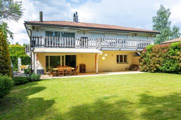 Bel appartement traversant avec terrasses et jardin de 300m2