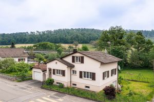 Charmante villa familiale avec magnifique jardin bucolique
