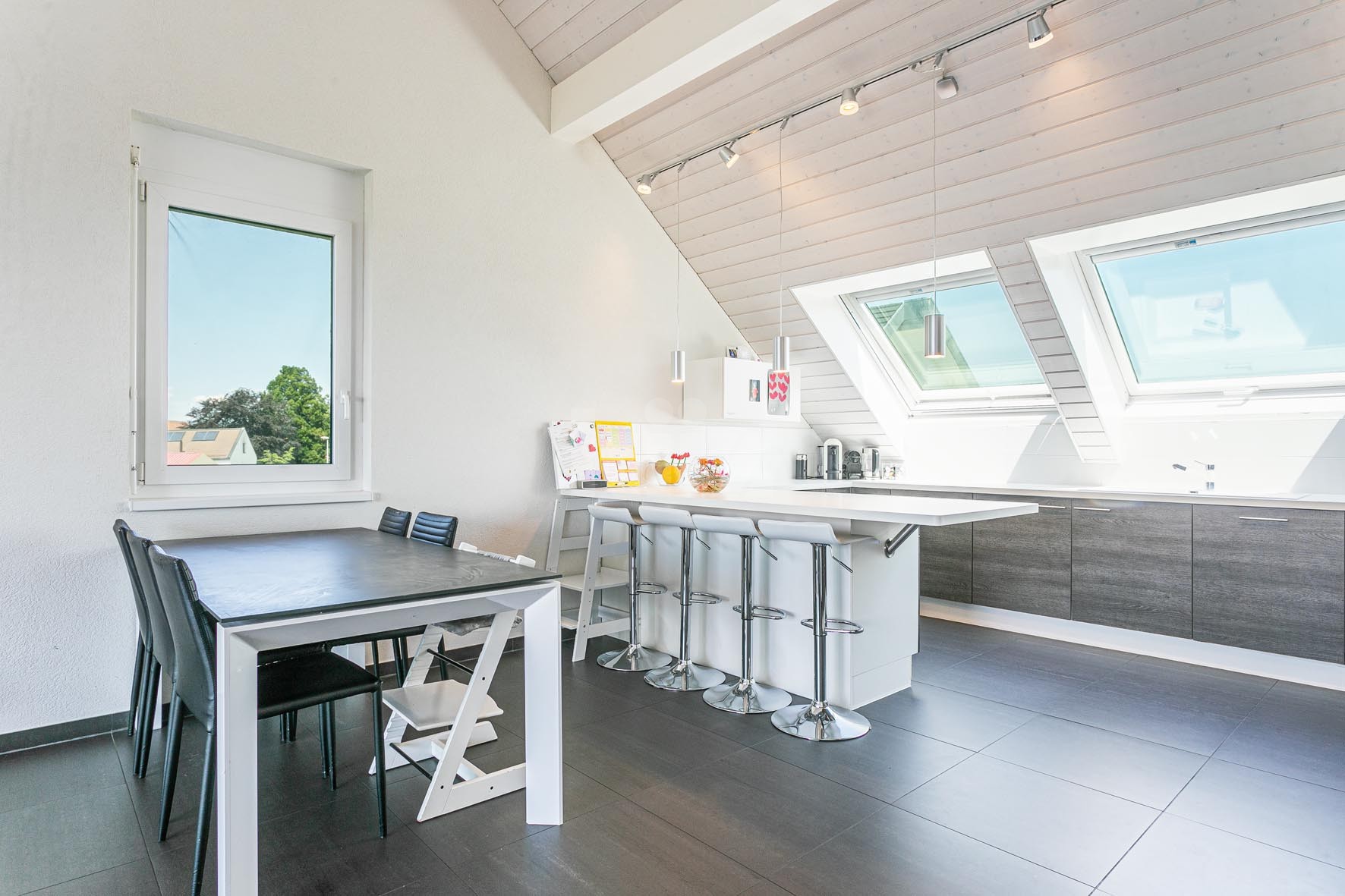 Beau duplex avec balcon et vue sur la campagne - 4