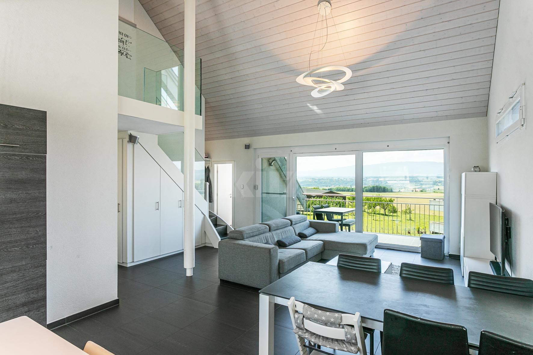 Beau duplex avec balcon et vue sur la campagne - 1
