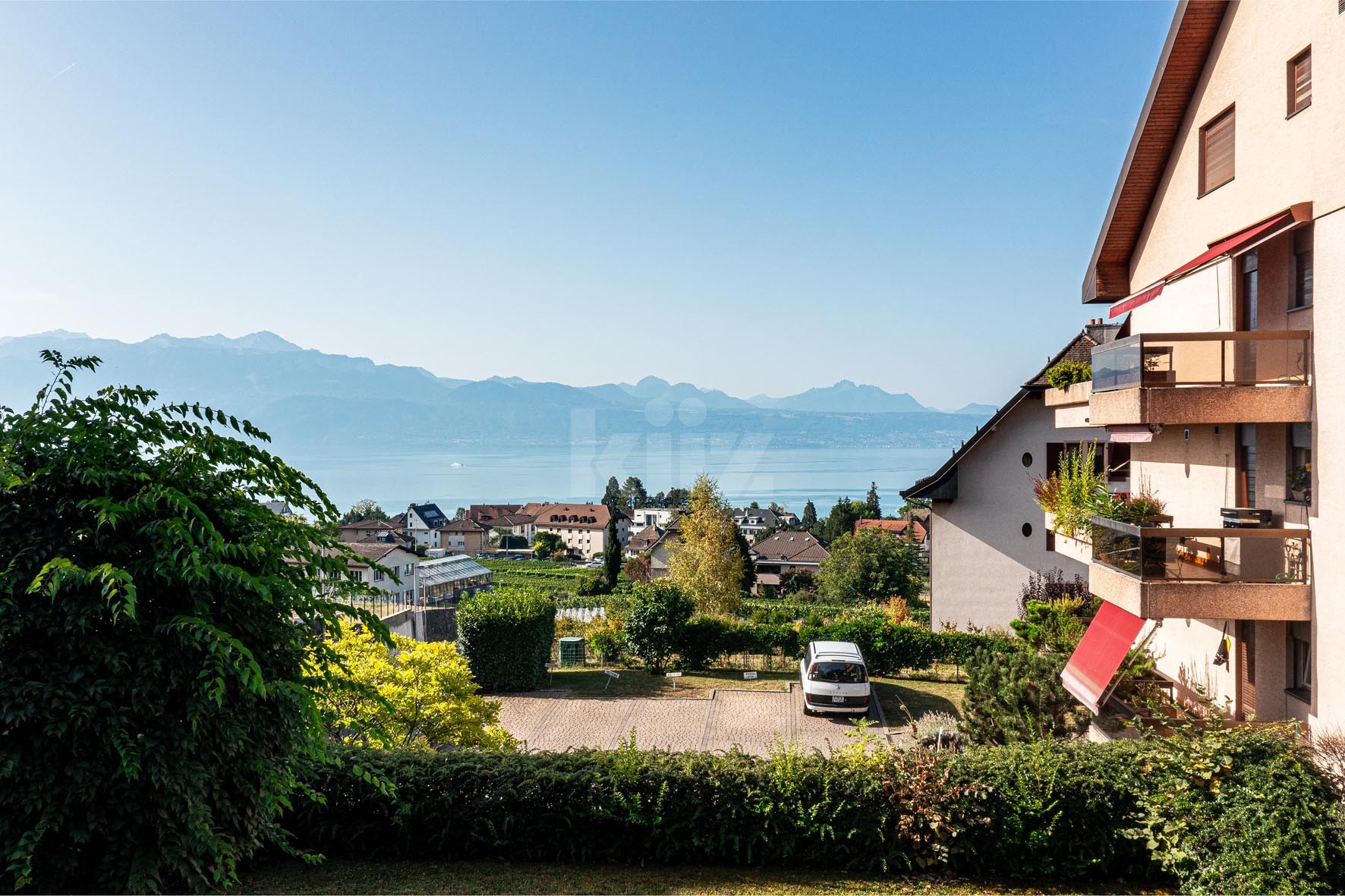 Bel appartement avec balcon et vue imprenable sur le Lac - 11