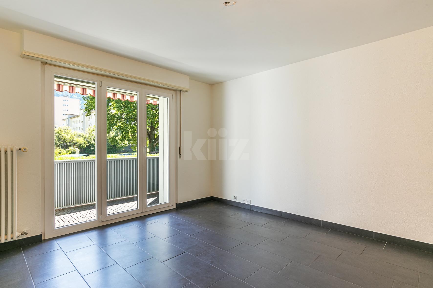 Bel appartement traversant avec balcon - 2