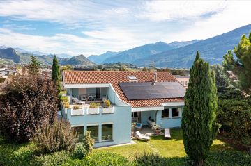 Belle villa individuelle avec jardin et piscine intérieure