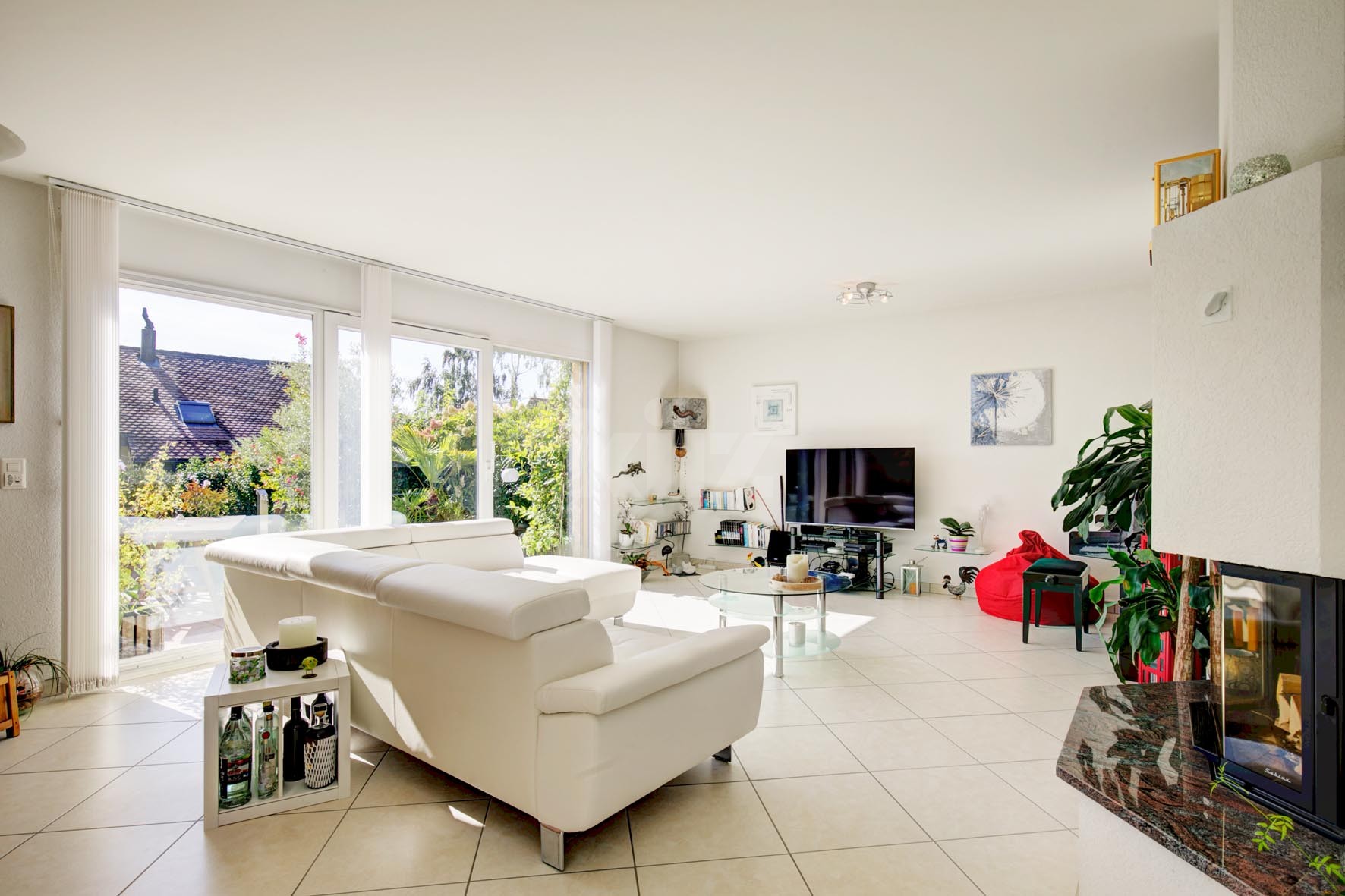 Magnifique villa avec jardin, piscine et vue dégagée - 3