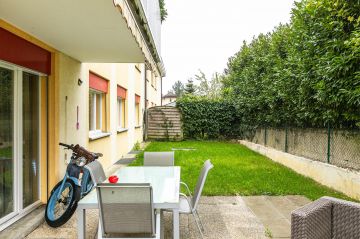 Bel appartement avec terrasses et jardin privatif clôturé