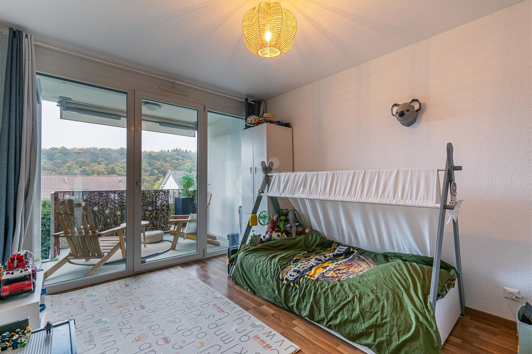 Sublime duplex traversant avec jardin, patio et balcon - 9