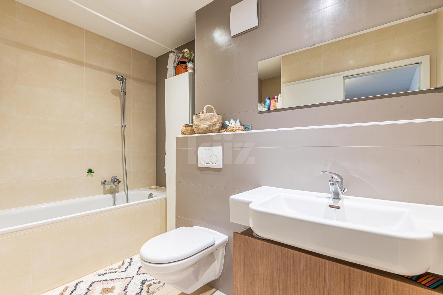 Sublime duplex traversant avec jardin, patio et balcon - 8