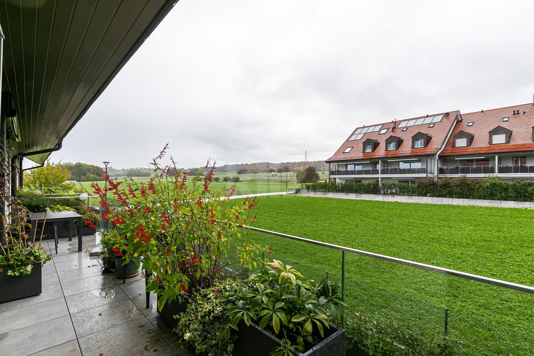 Magnifique appartement récent avec grand balcon - 2
