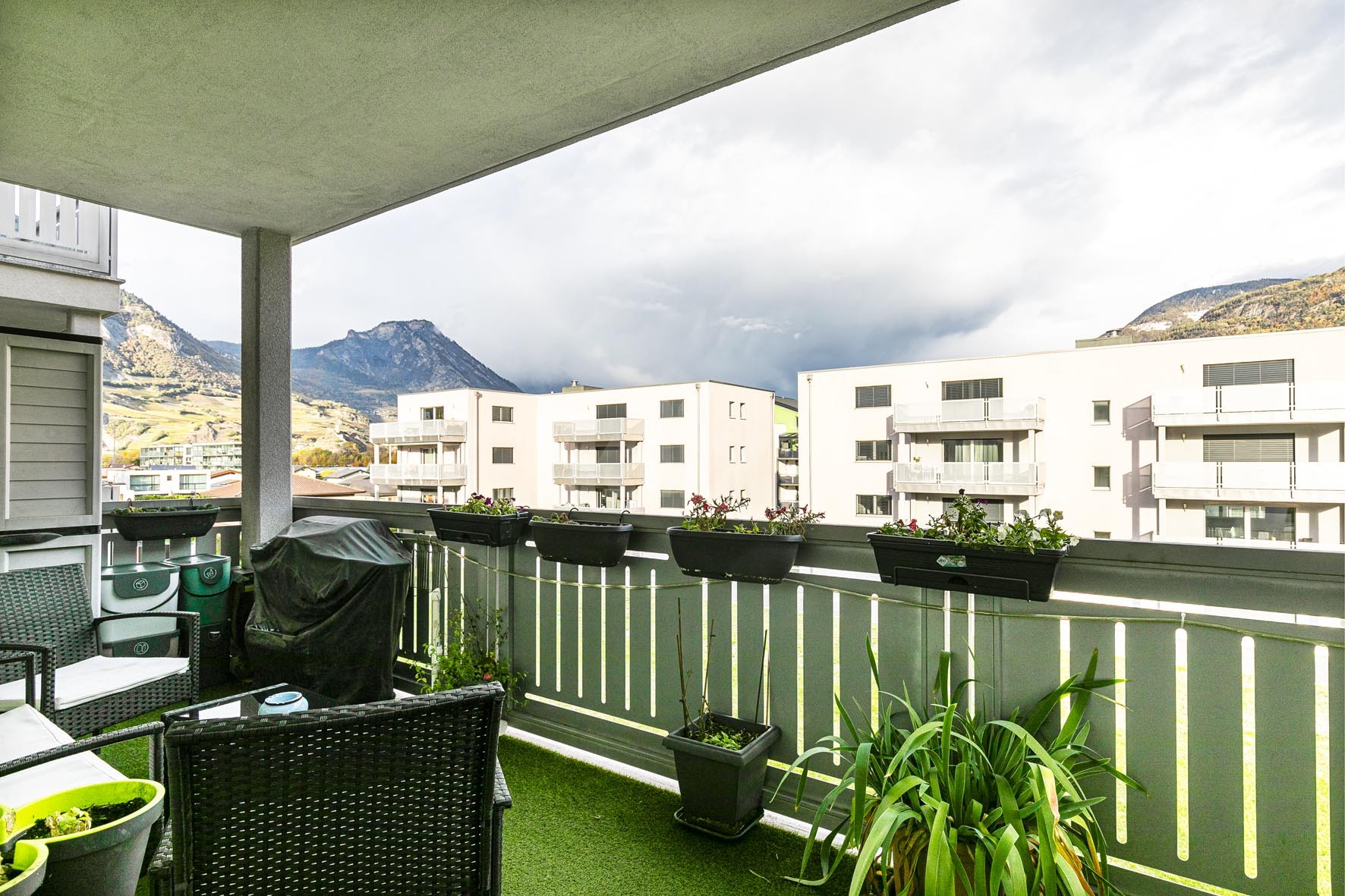 Bel appartement traversant avec balcon - 10